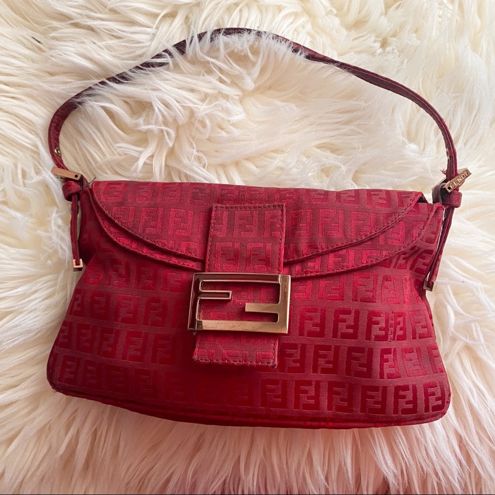 Vintage fendi envelope baguette purse